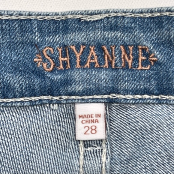 Shyanne Denim Shorts Cowgirl Rodeo Festival Western Jeweled Summer Raw Hem New - Picture 12 of 14
